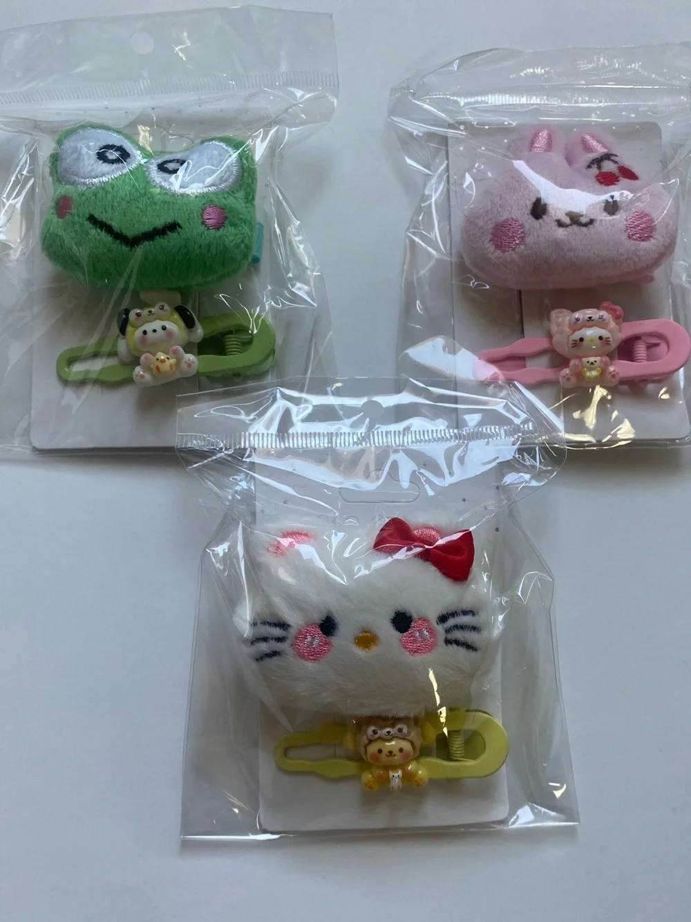 Hello Kitty & Friends Hair Clips - Brand New